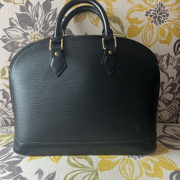 Louis Vuitton Handbags - Louis Vuitton Alma